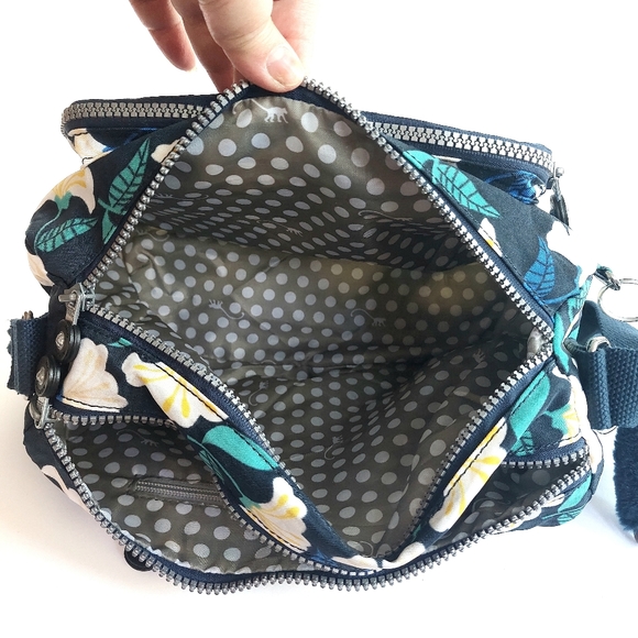 🐒Kipling Classic Nylon Messenger Crossbody Bag in Navy Floral - Picture 12 of 13